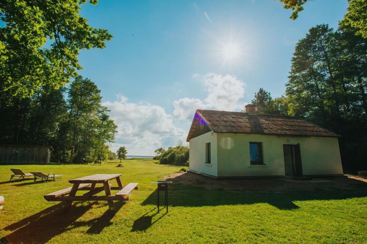 Burtnieka Ezera Maja Villa Valmiera Exterior foto